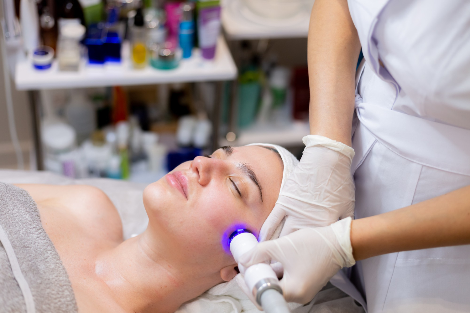 LED Light Therapy Improves Skin Tone and Texture